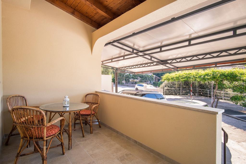 Apartments Iva Krk Town Exterior photo